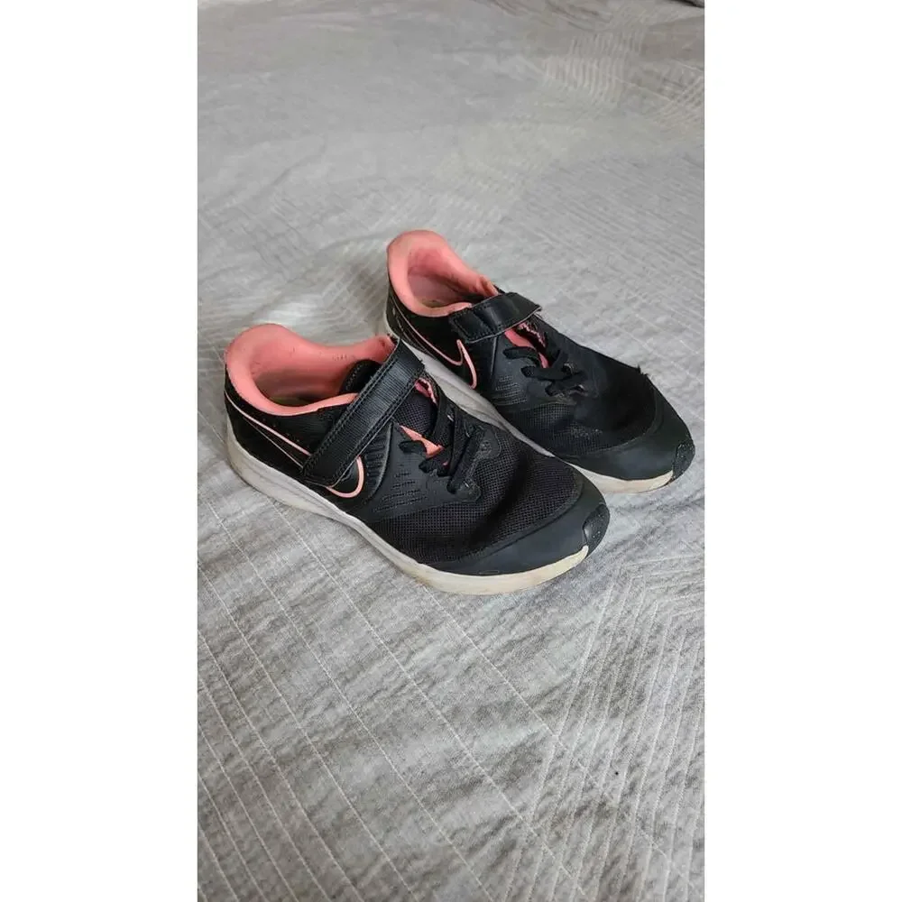 Nike Star‎ Runner 2 Youth Black Pink Running Shoes Sneakers Size 2.5Y